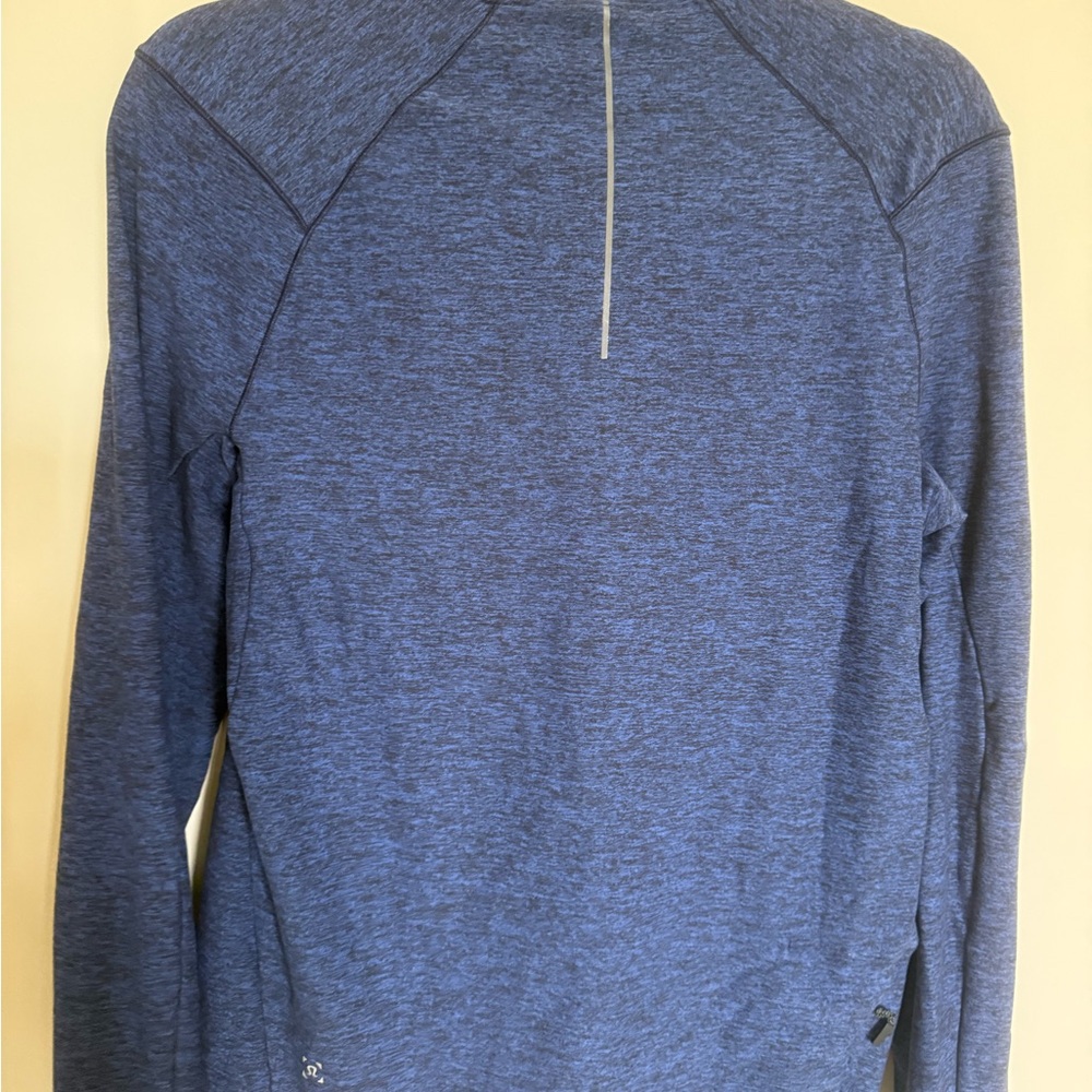 Lululemon Athletica Heathered Blue Long Sleeve Top